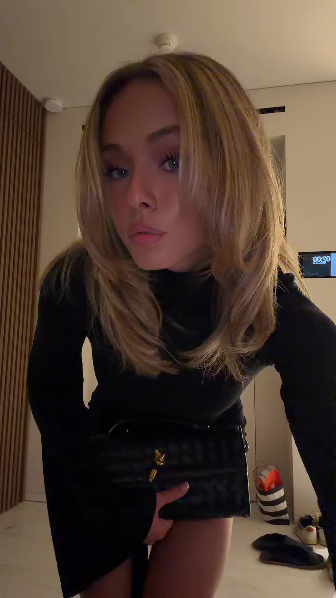 @LI