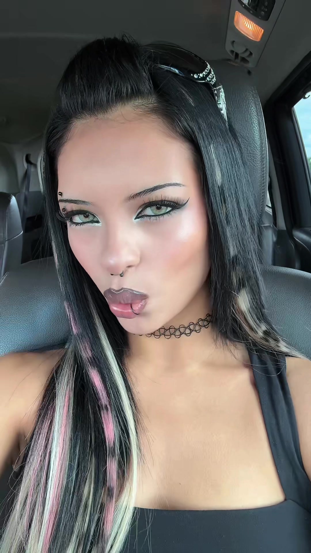 @★