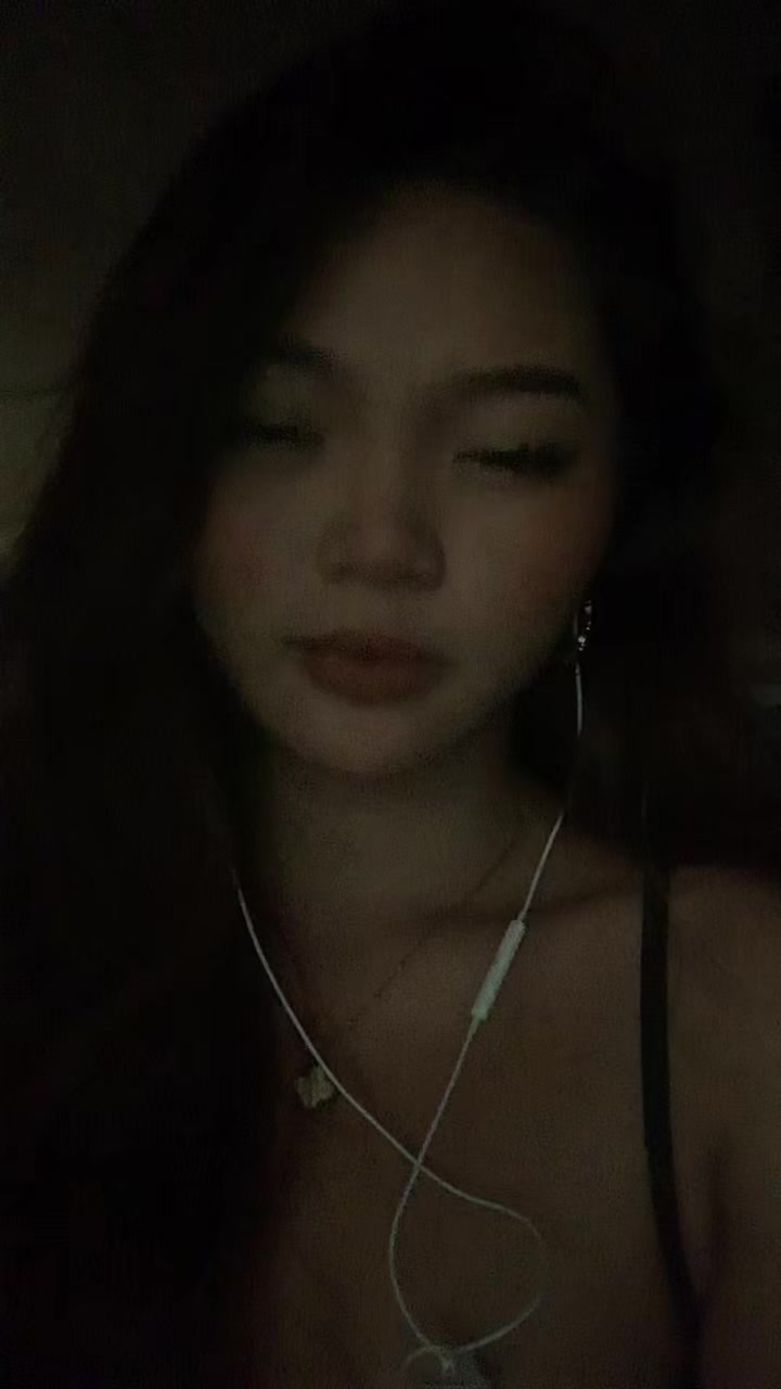 @alexiscyy