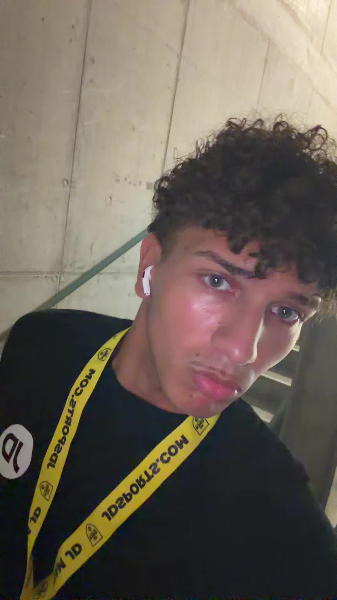 @JJ