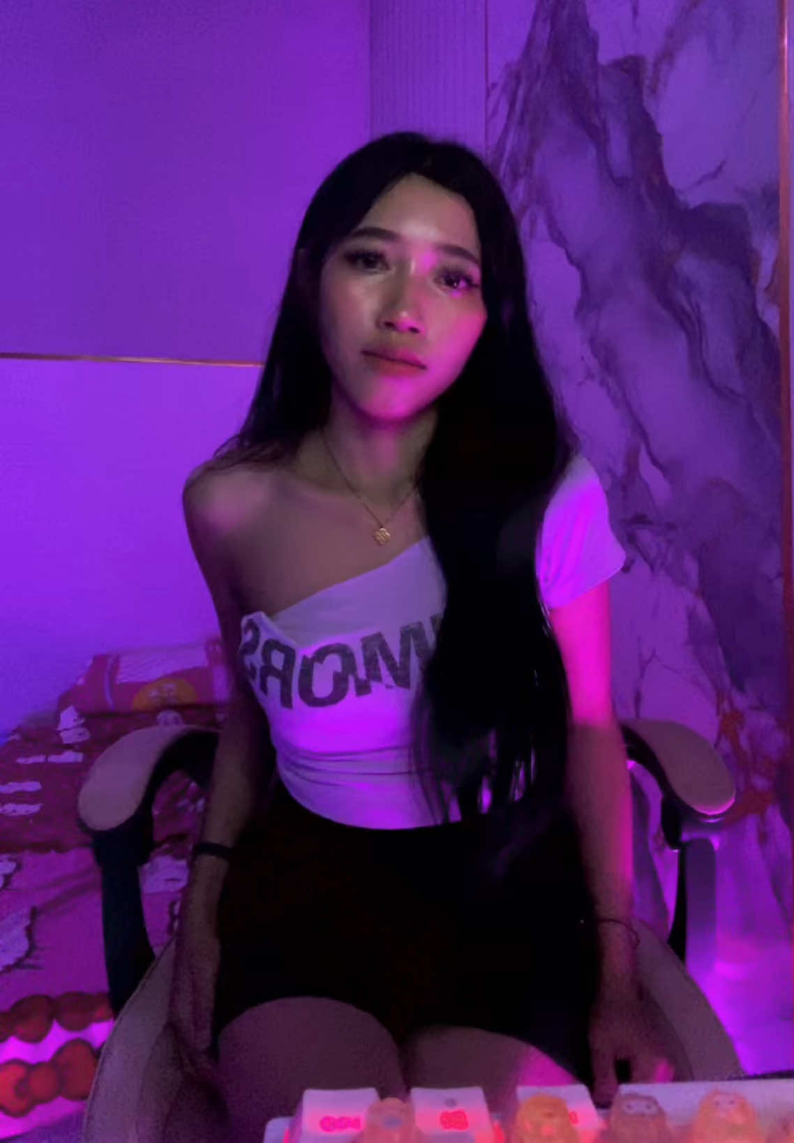 @Moniikhaa🐣