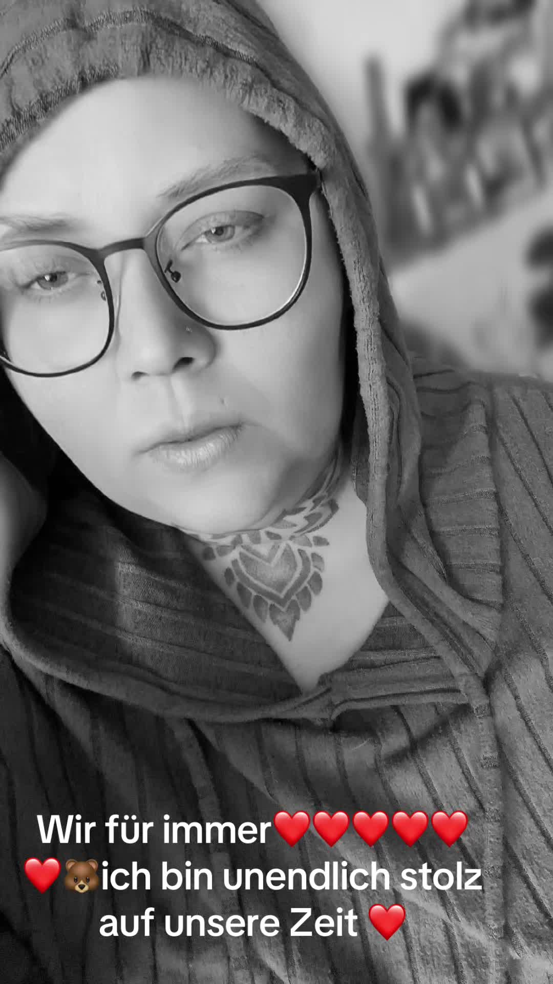 @Queen4ever1985 🎗️🎀