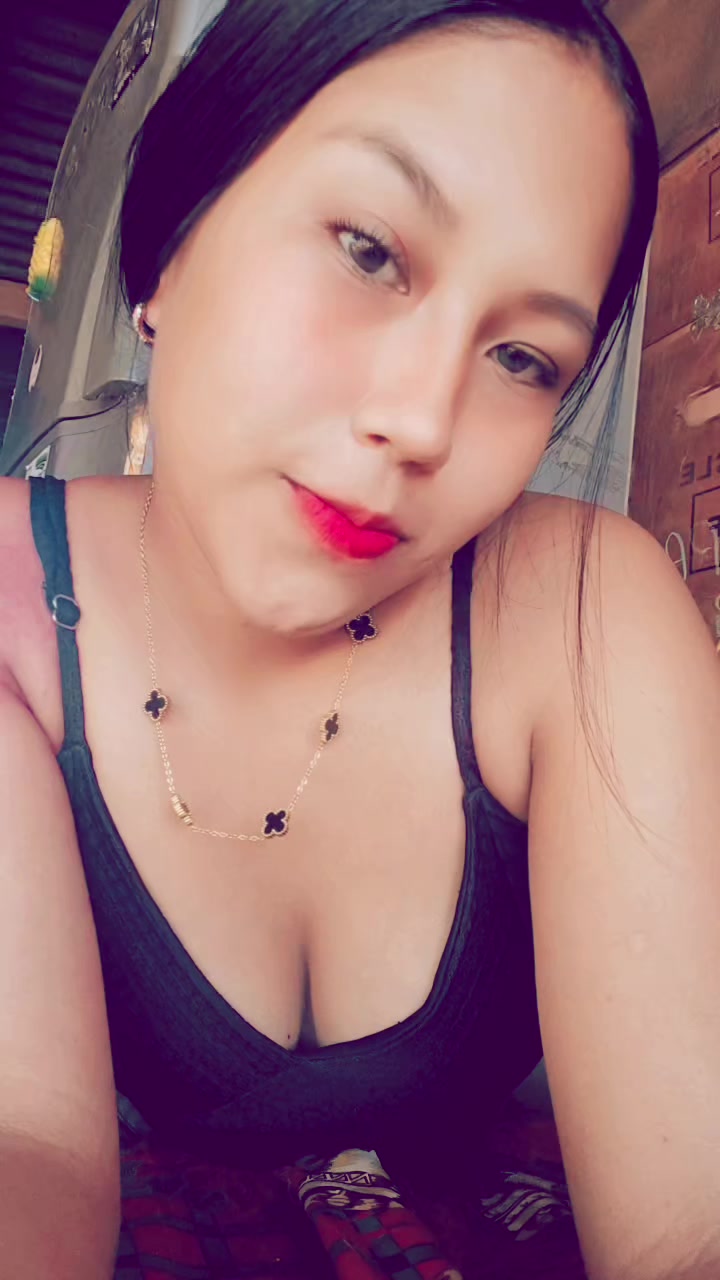 @🍓la niña🦋