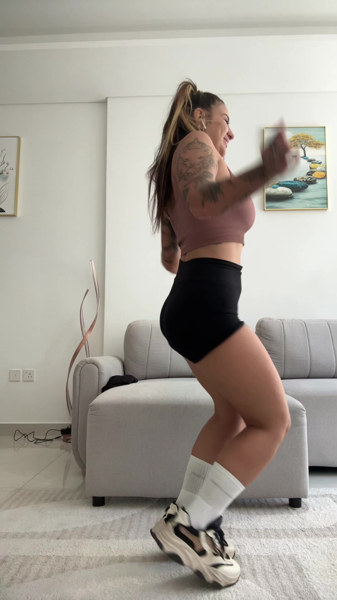 @bluemooncri