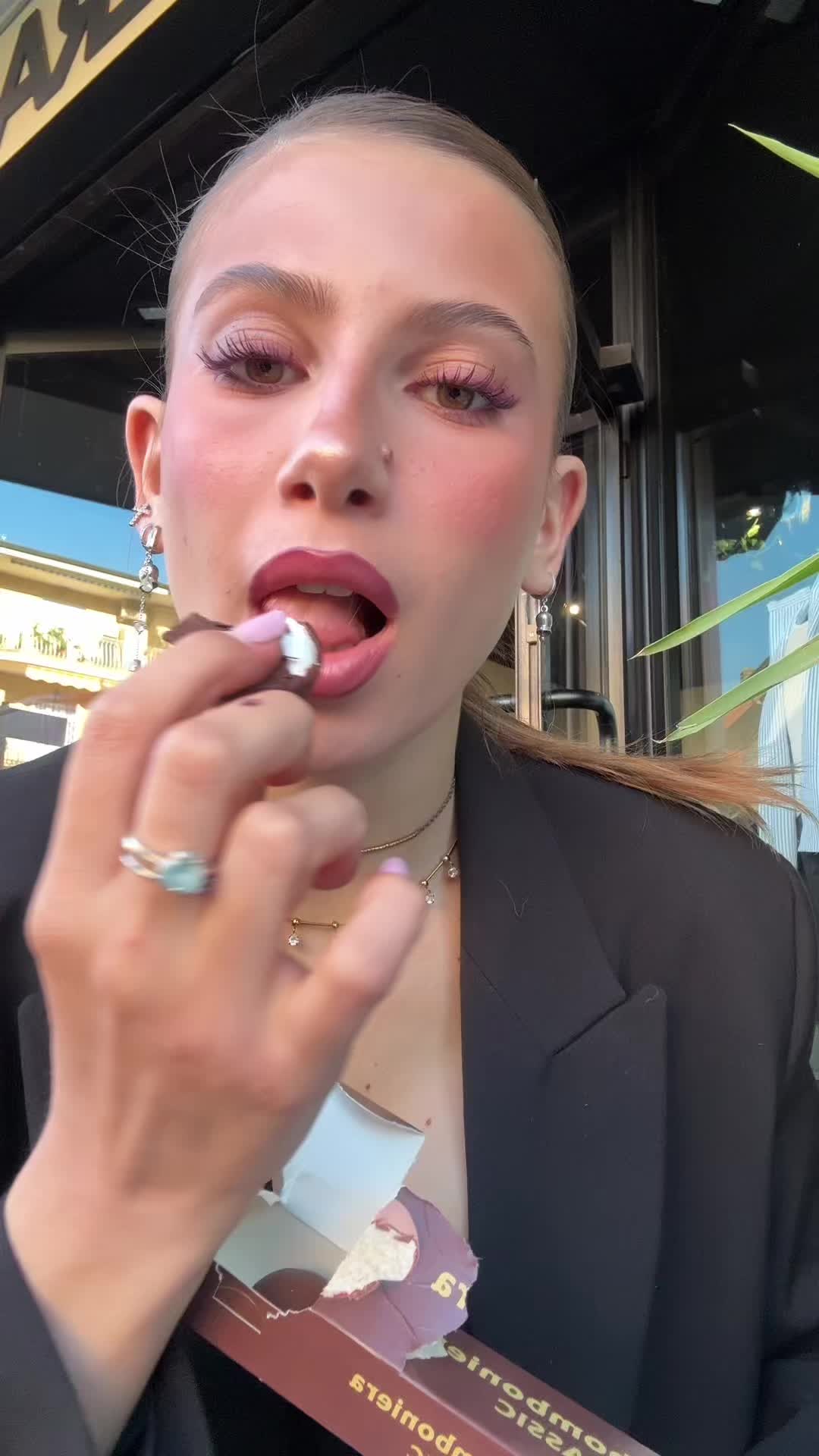 @Niki