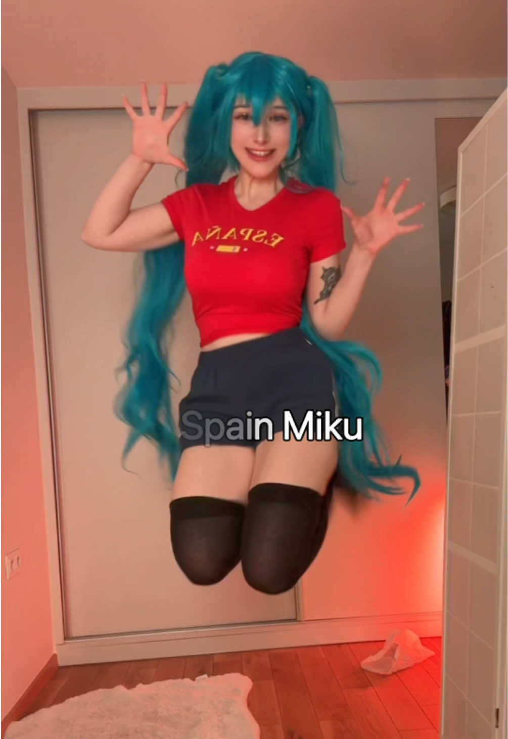 @Tg: Hioshicos