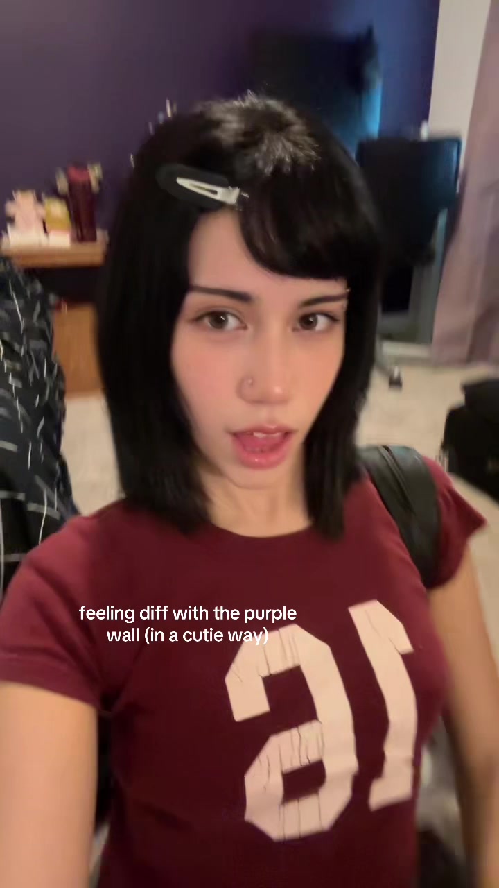 @:3
