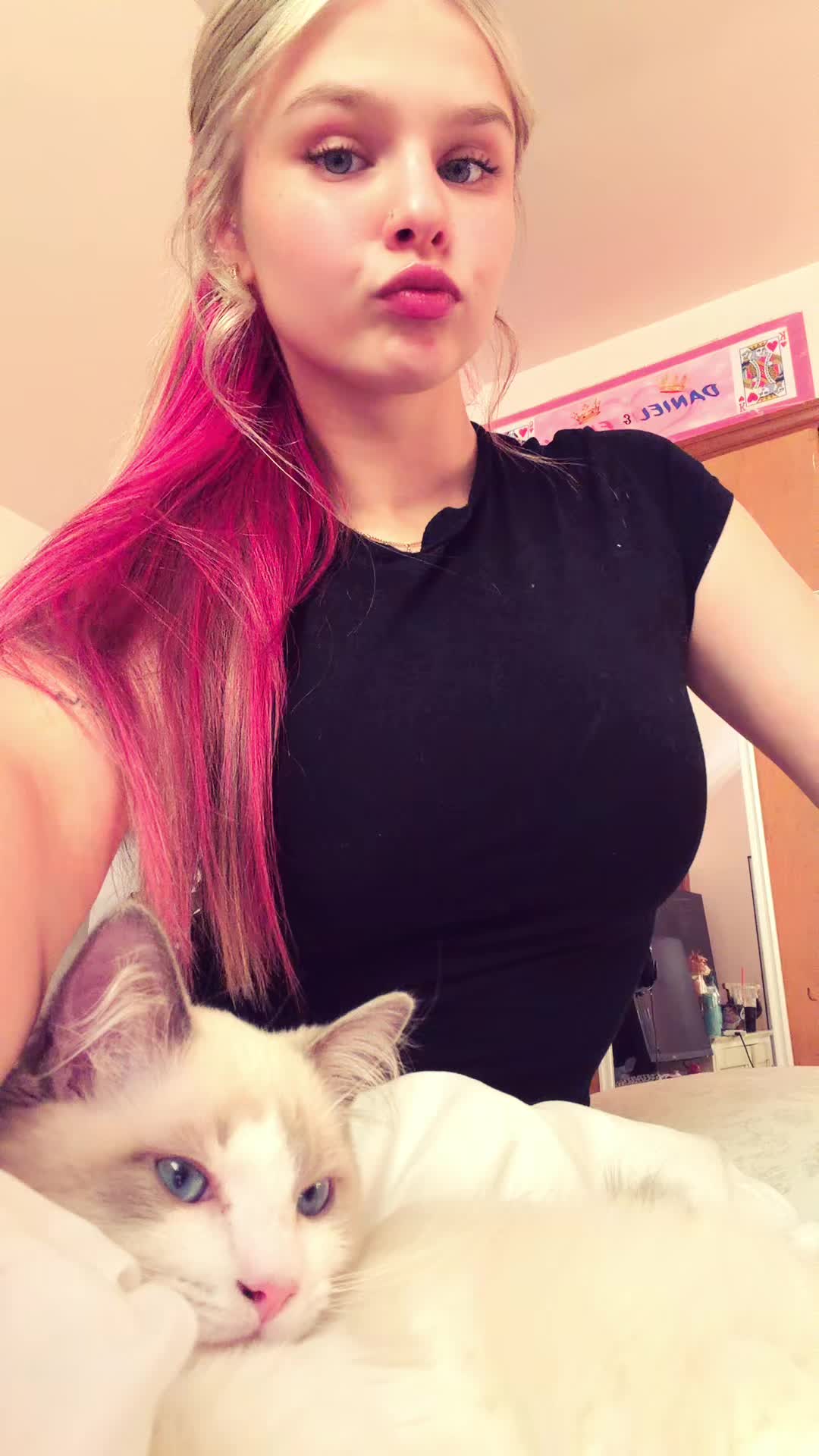 @emily💋ྀིྀི