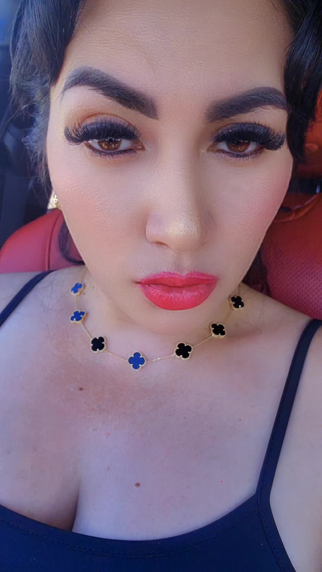 @anita valle