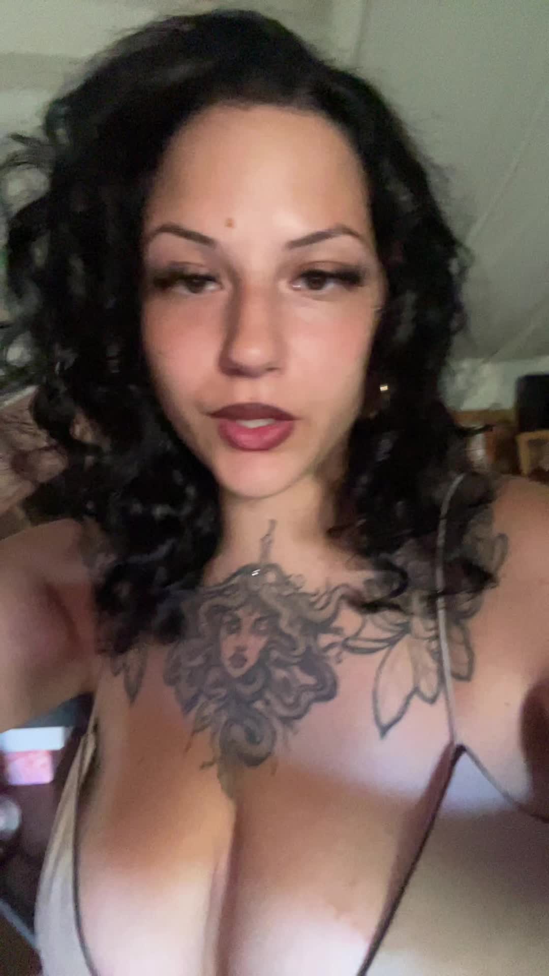 @Anissa 🫦🪬