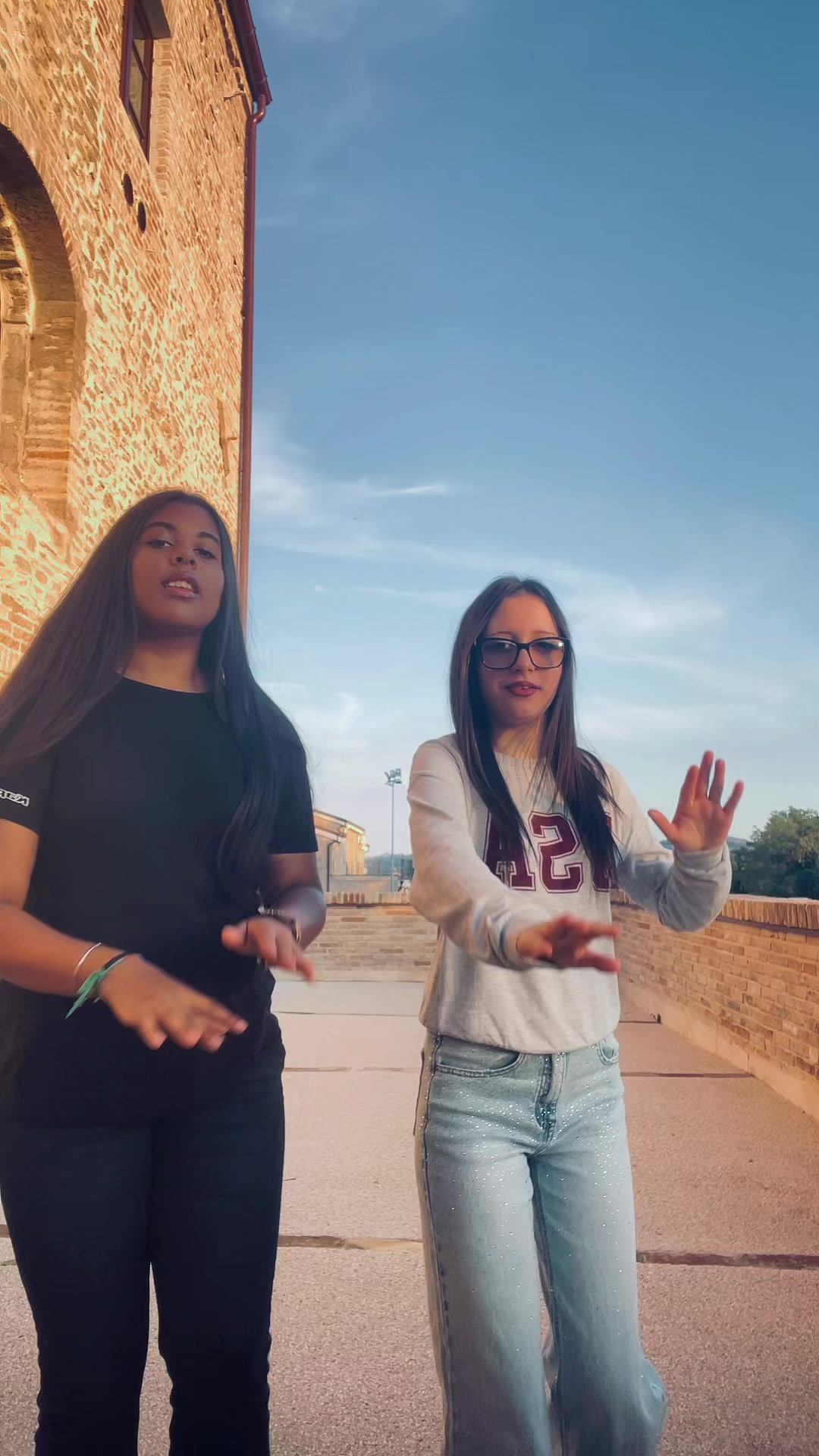 @𝓖𝓲𝓸&𝓒𝓻𝔂