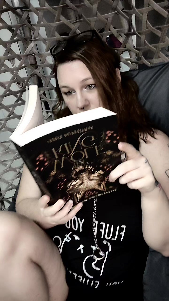 @Bookish gamer 📚🎮