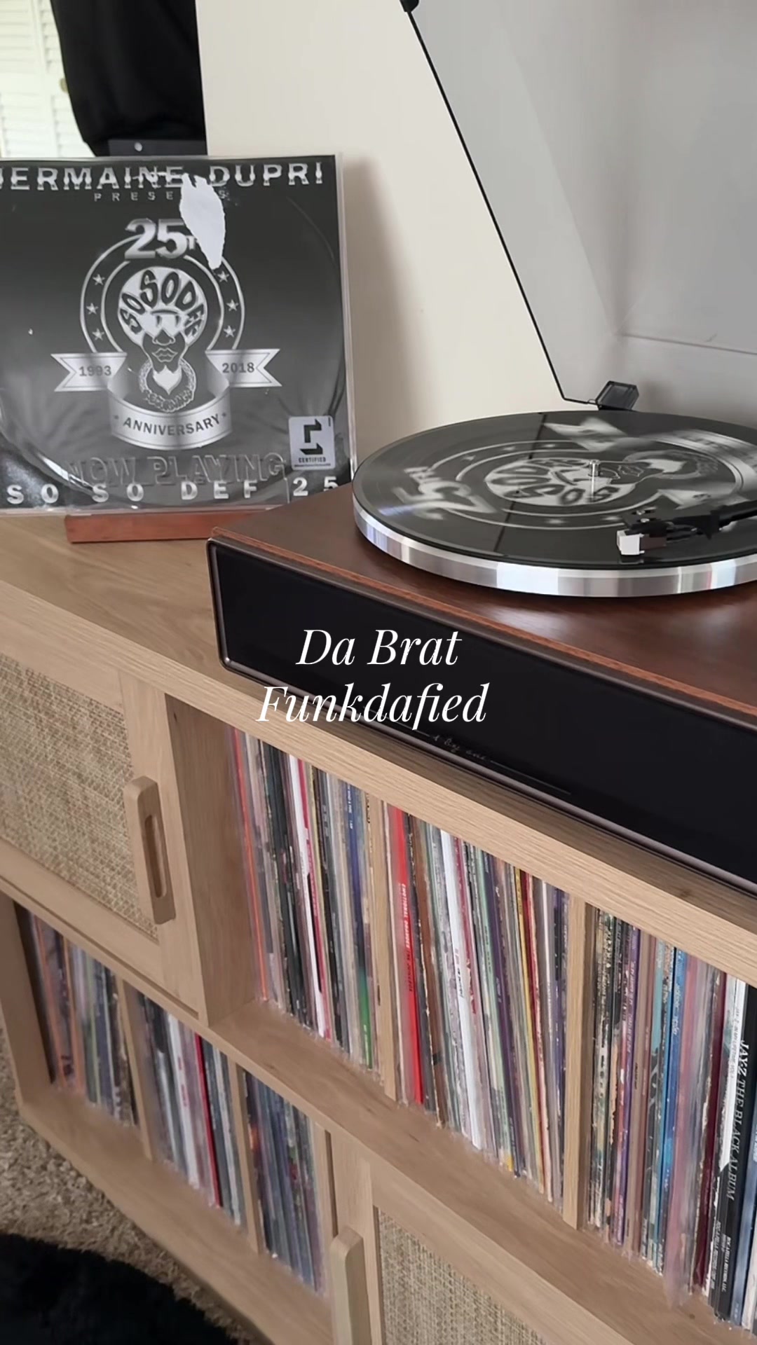 @billieellisvinyl