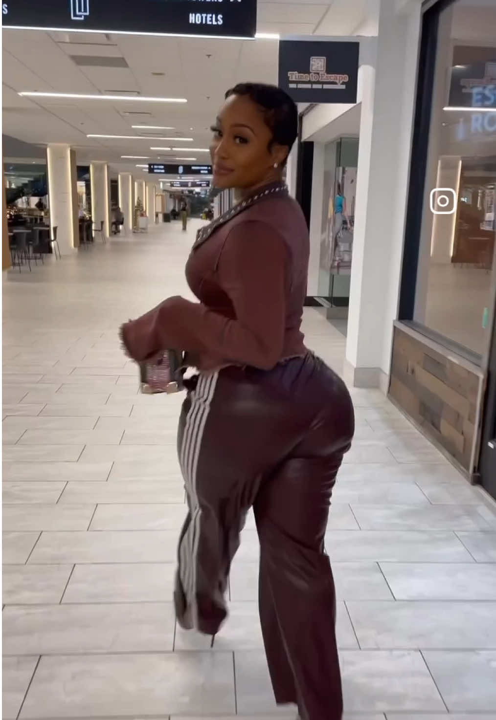 @IAMJHONNI