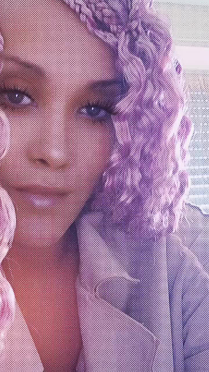 @Frankfurt Lady💋💋💜💜