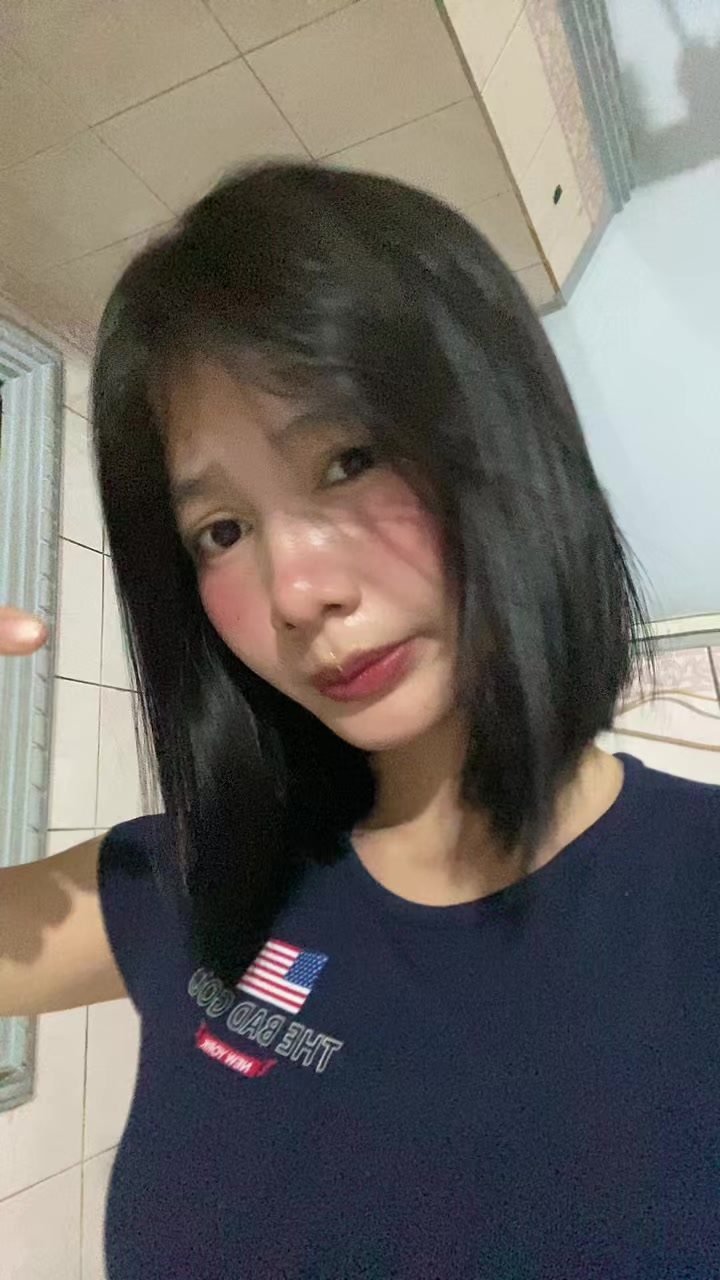@🫥