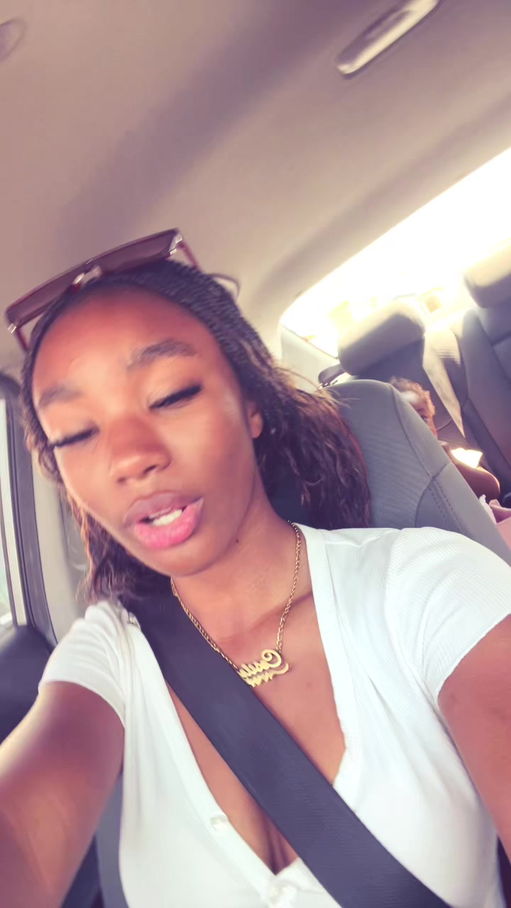 @𝒞𝑒𝓈𝒾𝓁𝓎 👸🏽🎀
