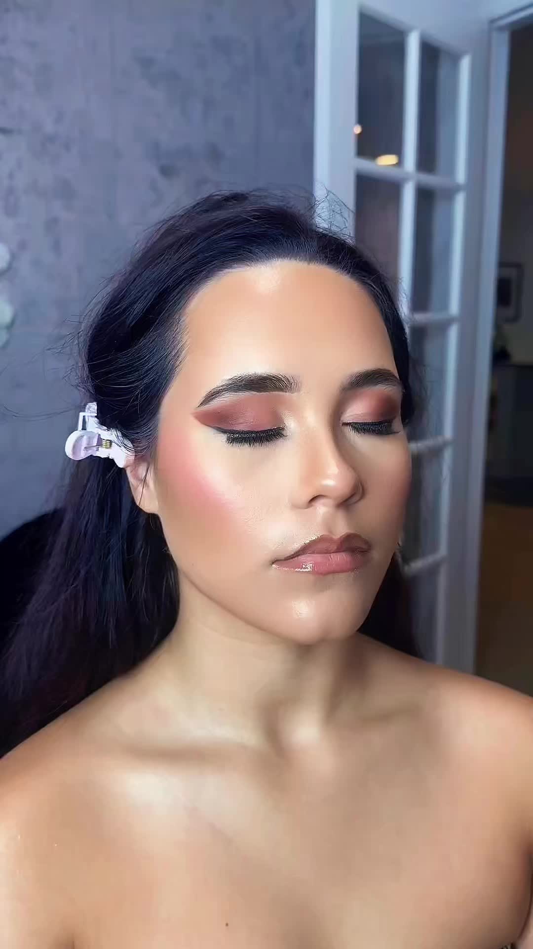@CharyMakeupStudio