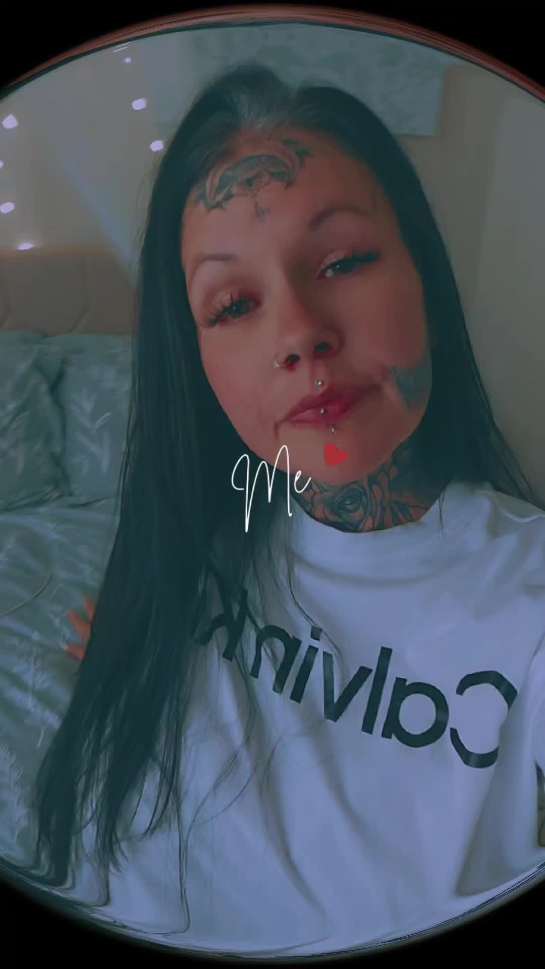 @👑B