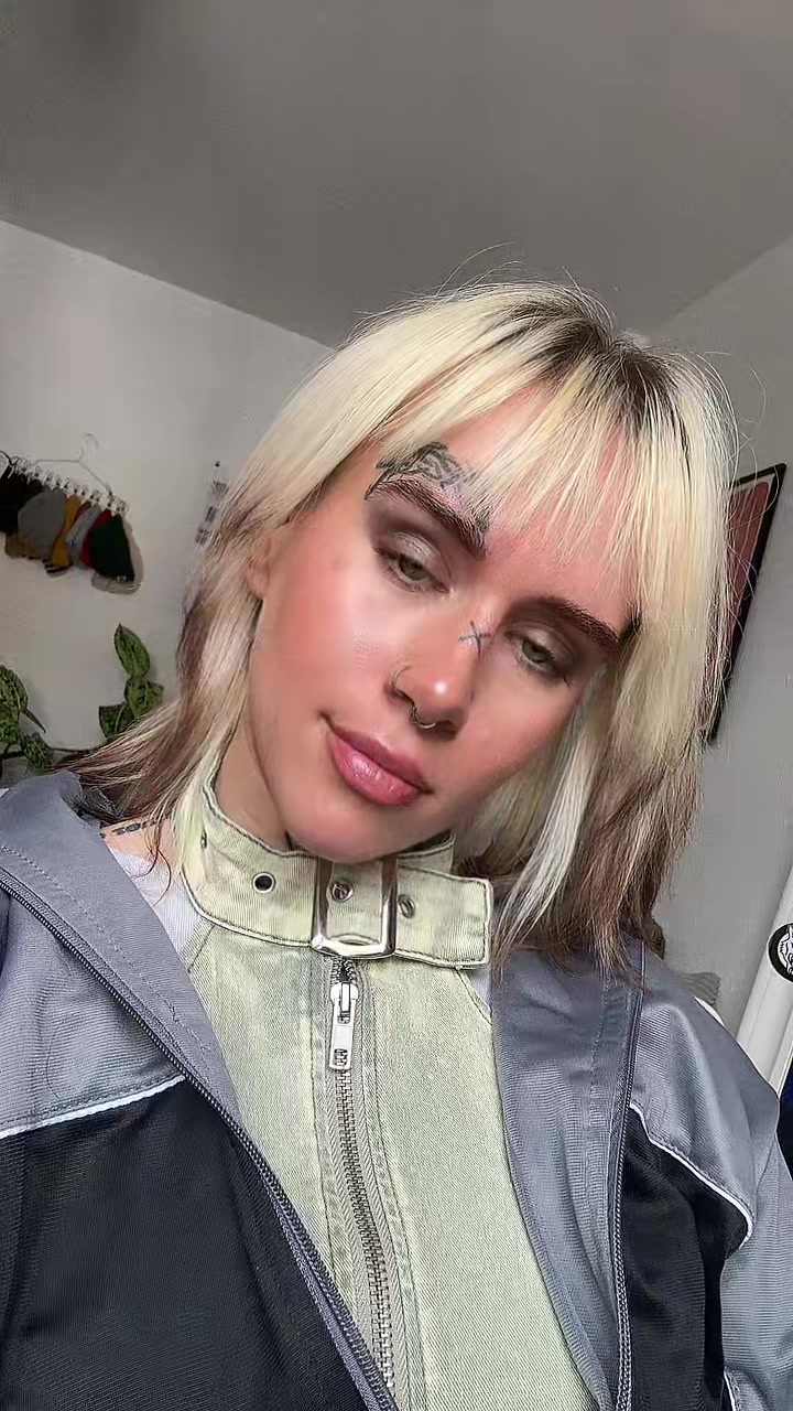 @Siri_ous
