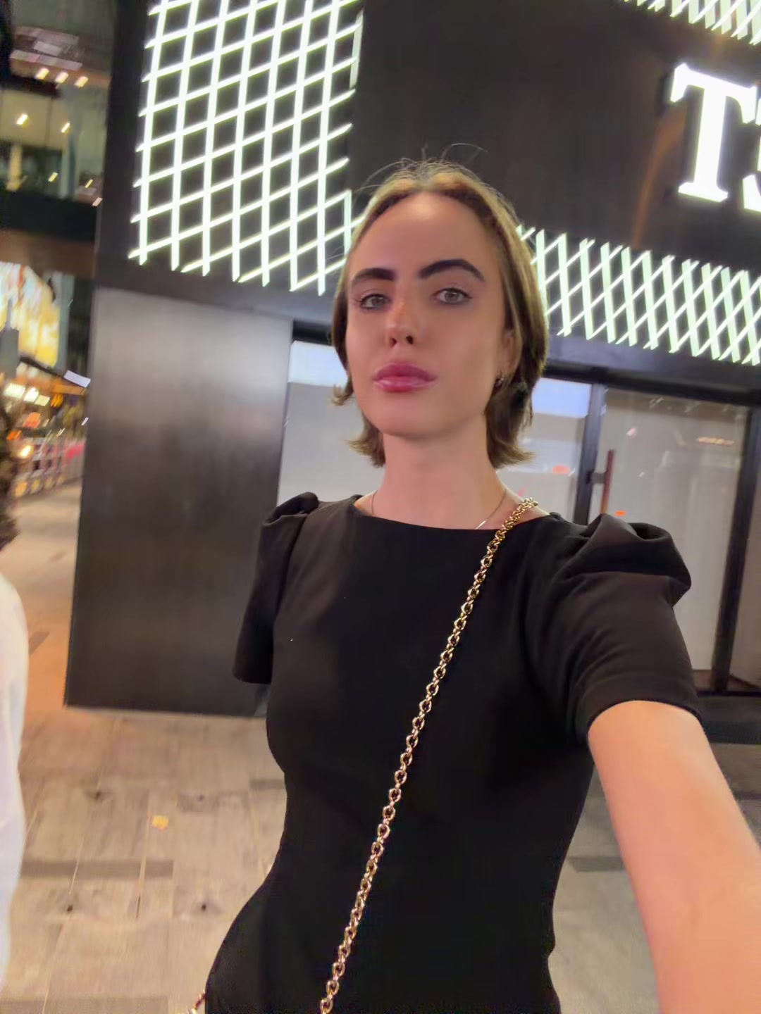 @Sofia