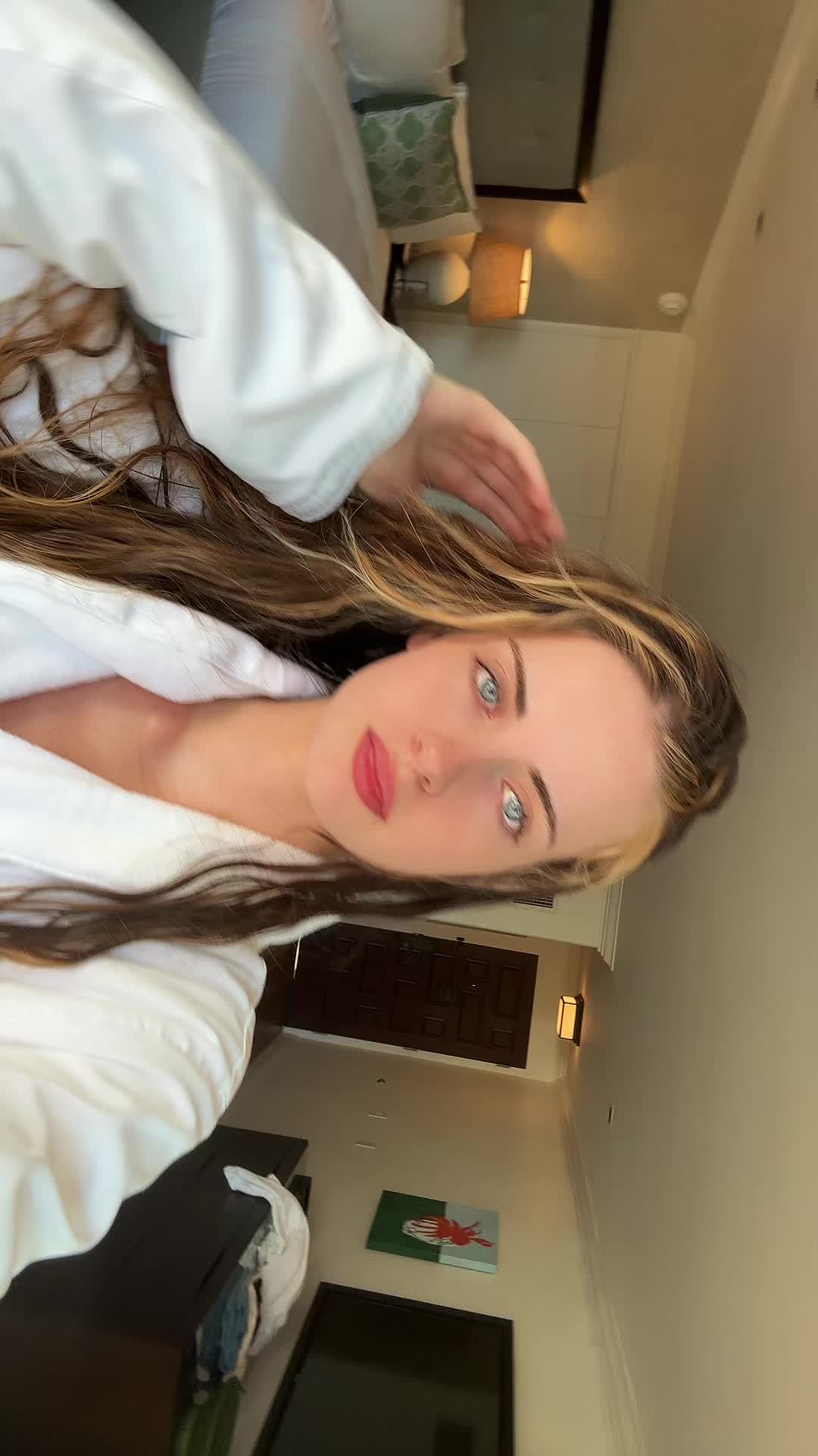 @👑