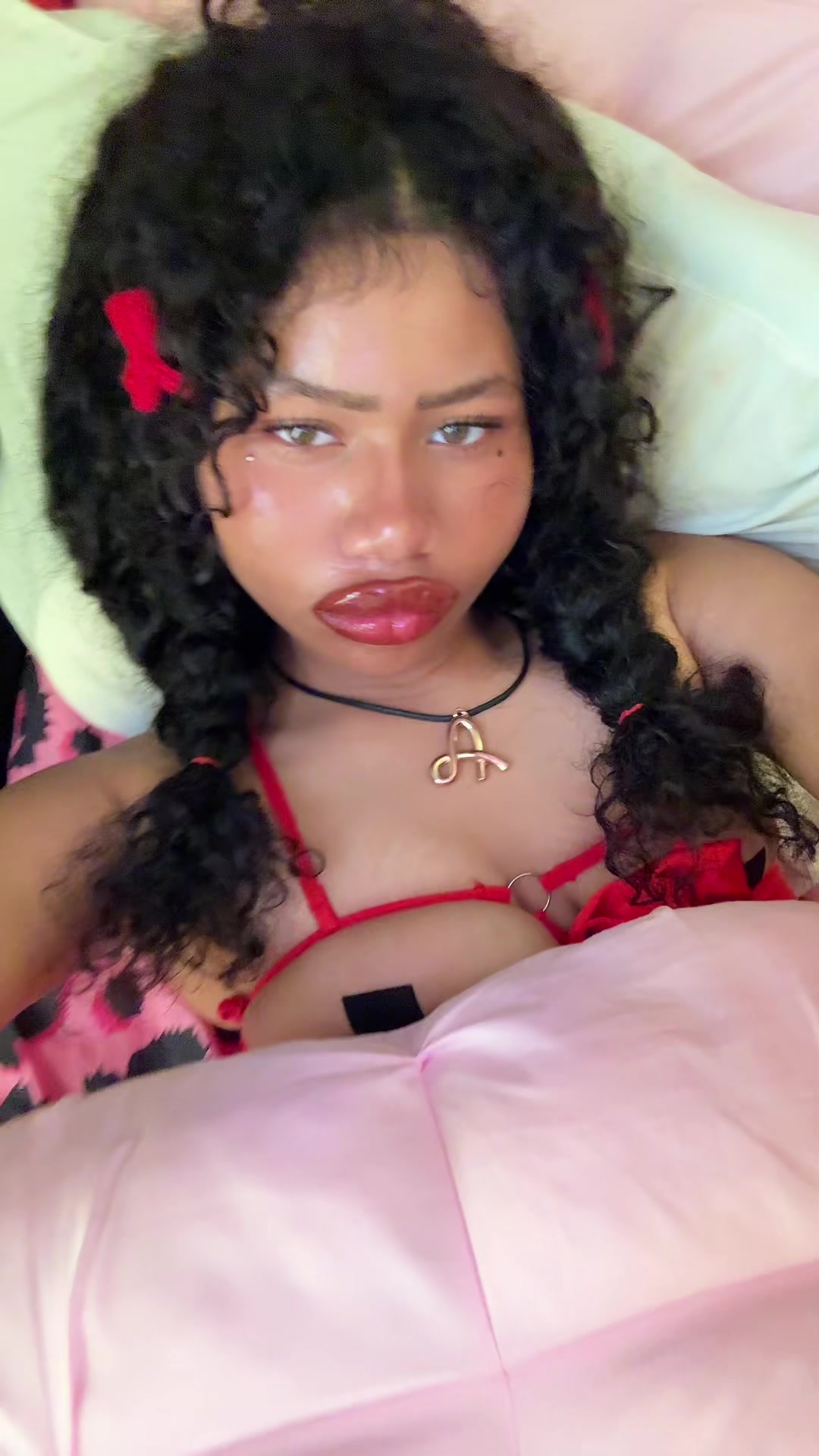 @Angel Leonoraah