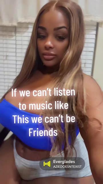 @Ashleythebombshell