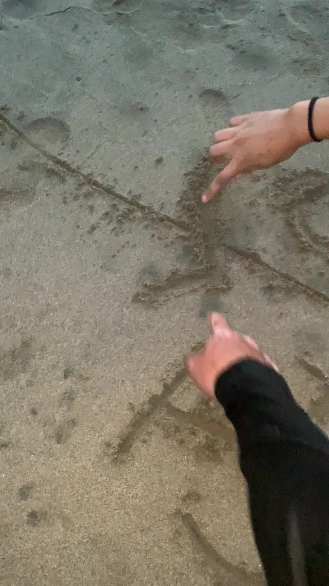 @J🕷️🕸️⚡️