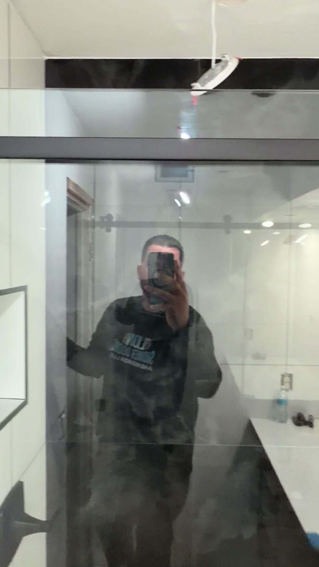 @Lion Shower Doors