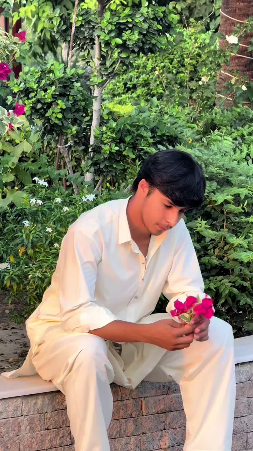 @𝒜𝒷𝒹𝓊𝓁𝓁𝒶𝒽 بھٹی