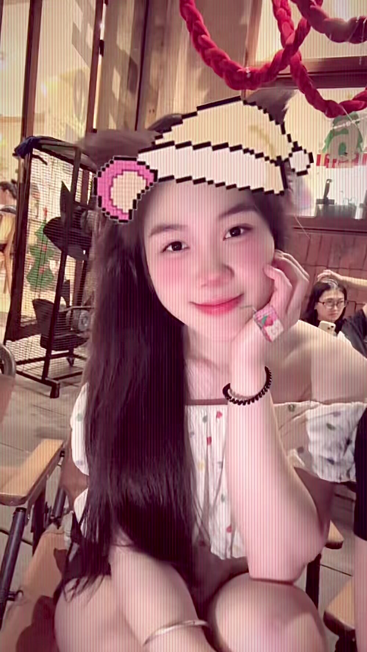 @Lấy được chồng thì đổi tên 🌚