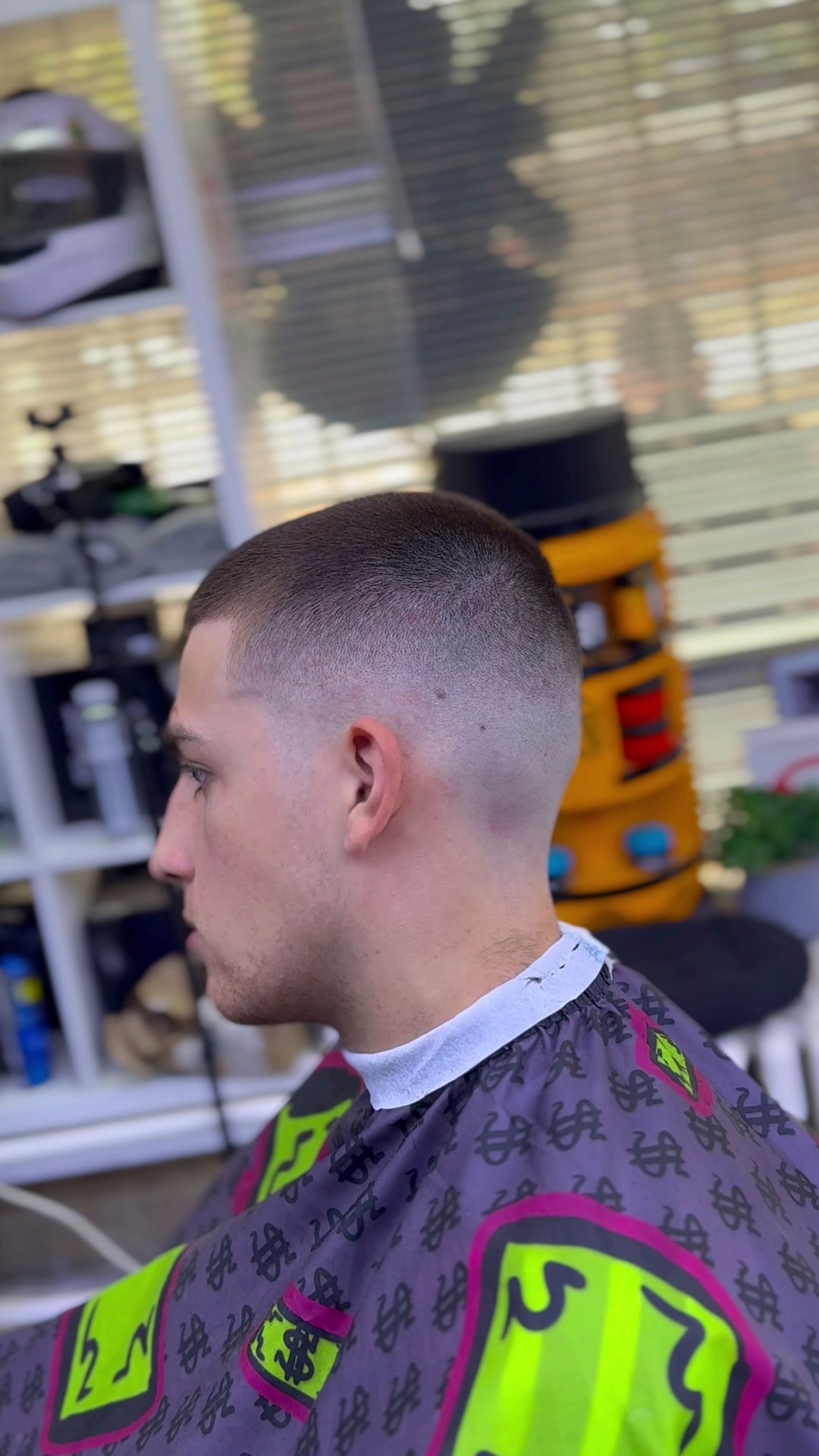 @FRESH BARBERSHOP