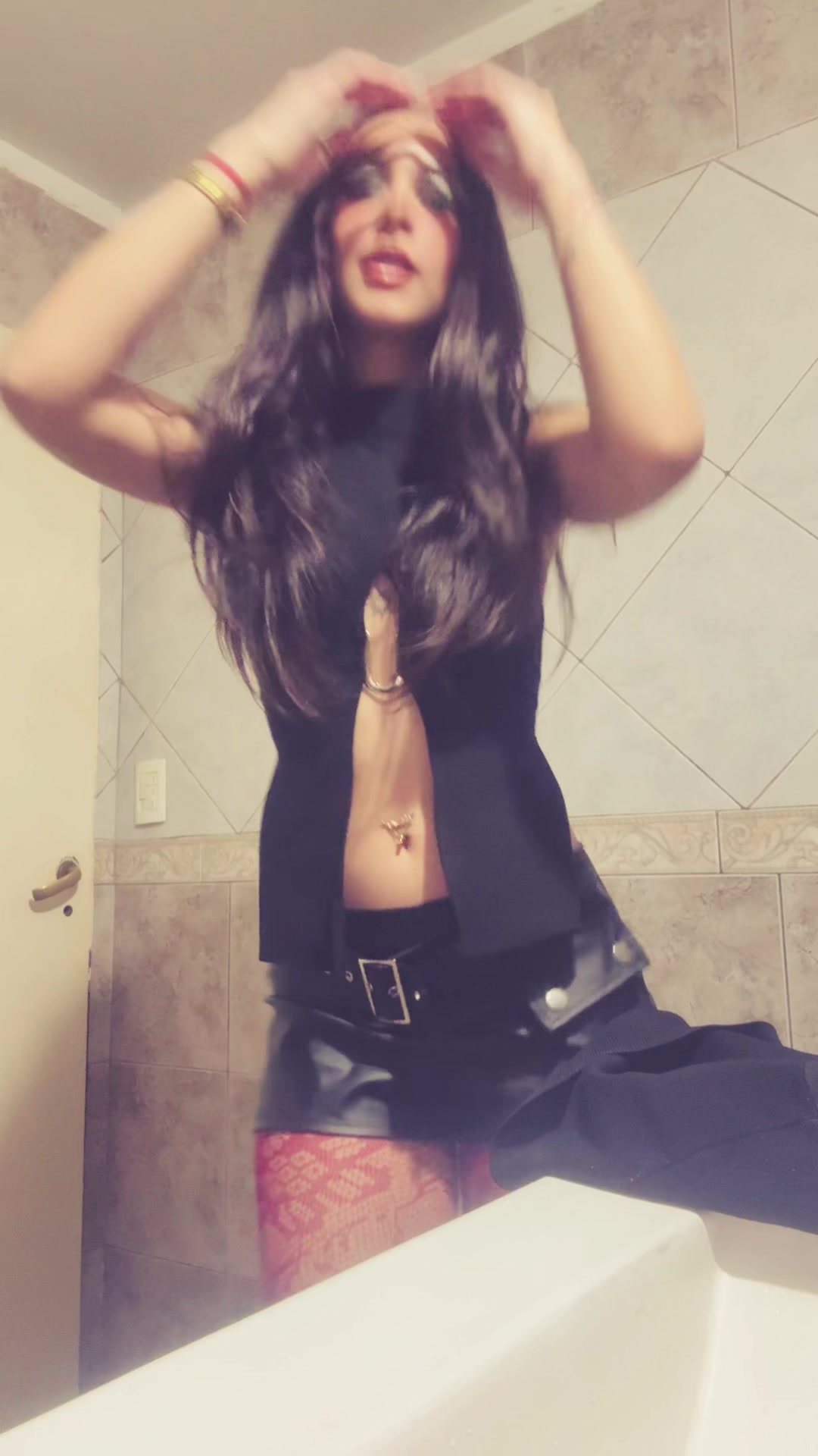 @Anyu💋 se pronuncia SH