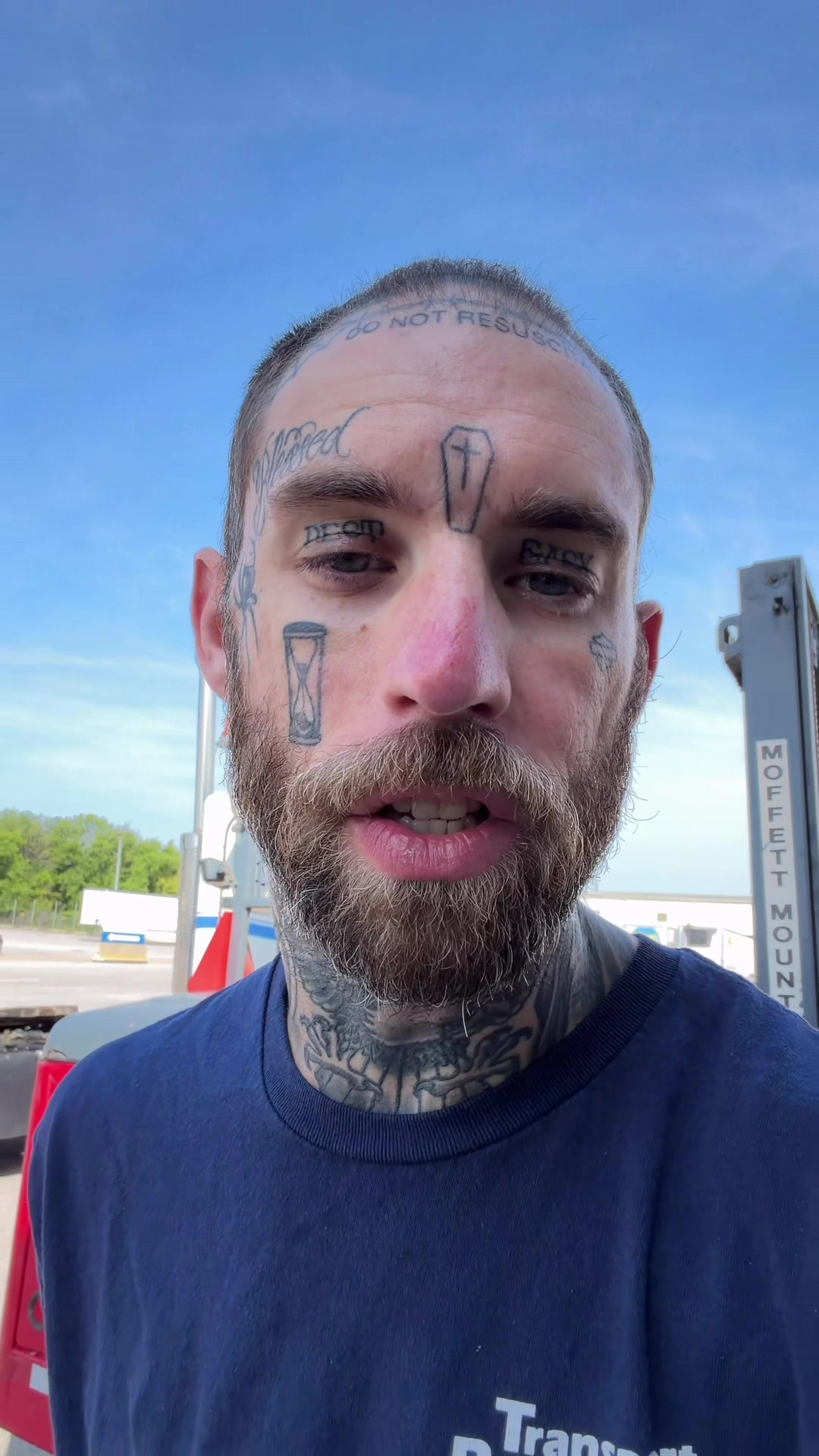 @itzjustchrizz