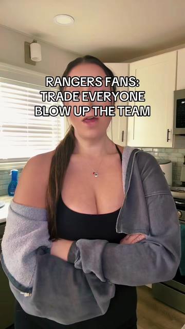 @Ally🏒🥅