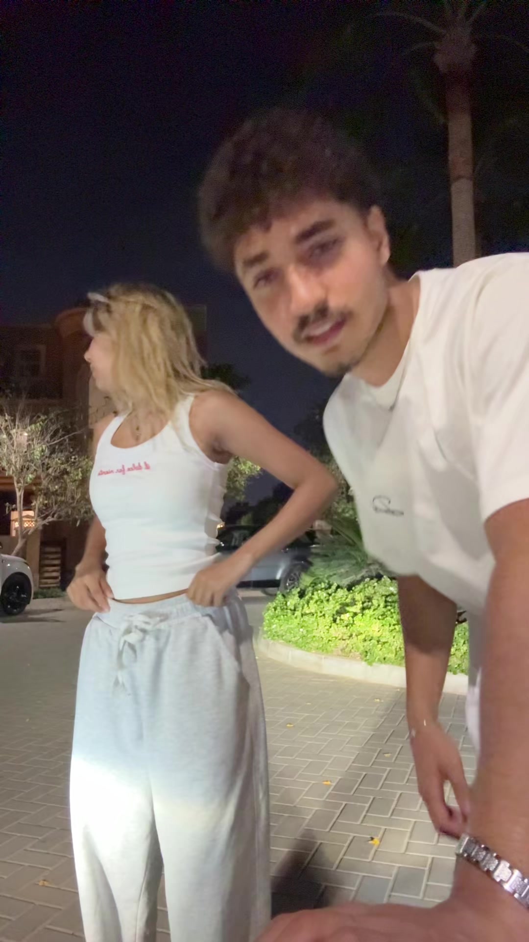 @KO