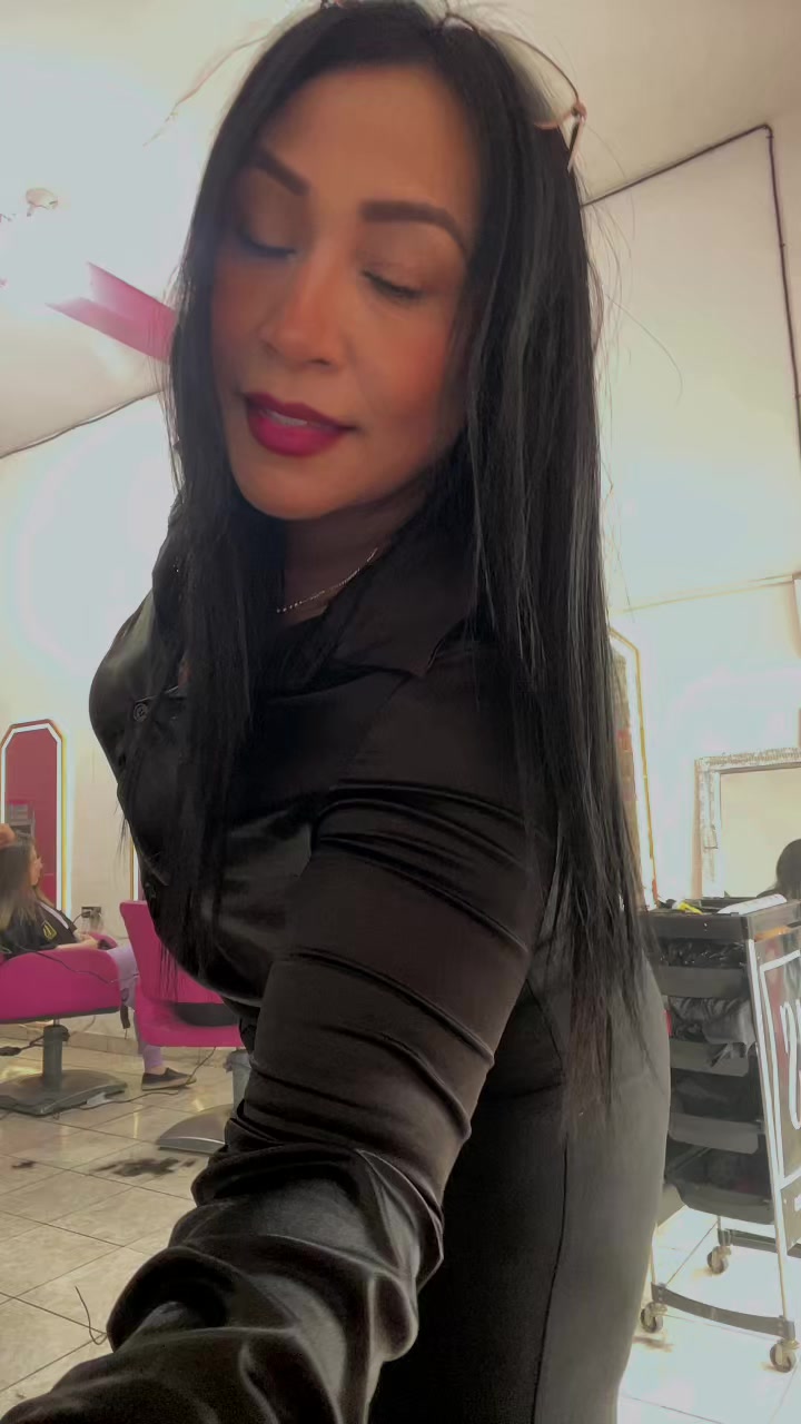 @✂️AnnaQuirozHairDesigner💎