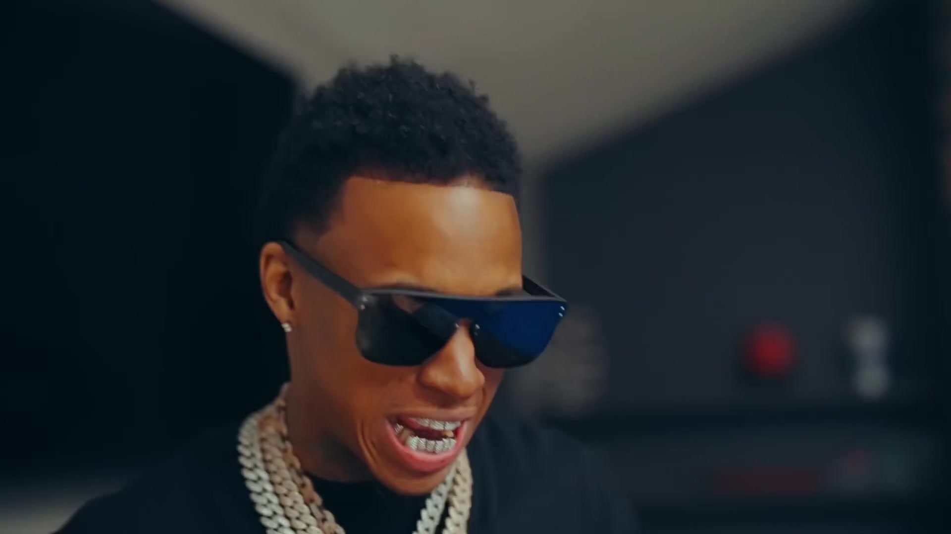 @musicvideoplugg_
