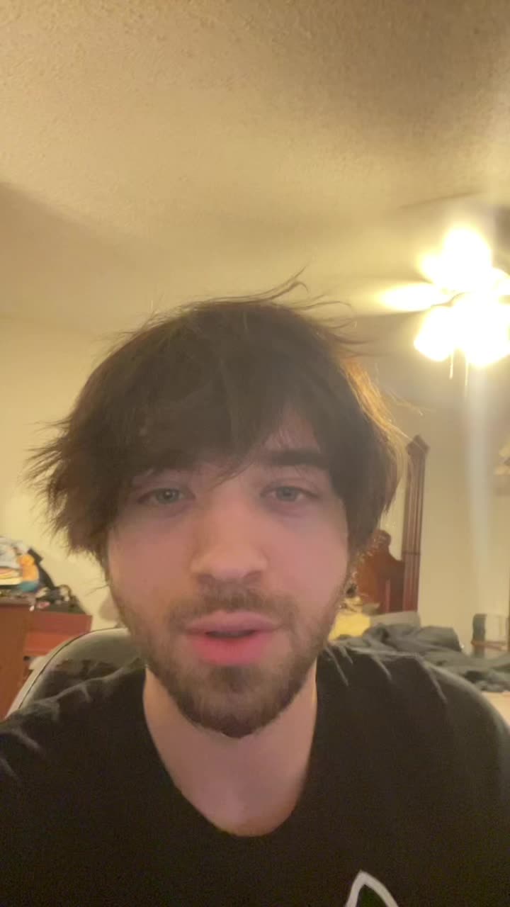 @nnnikolauzz