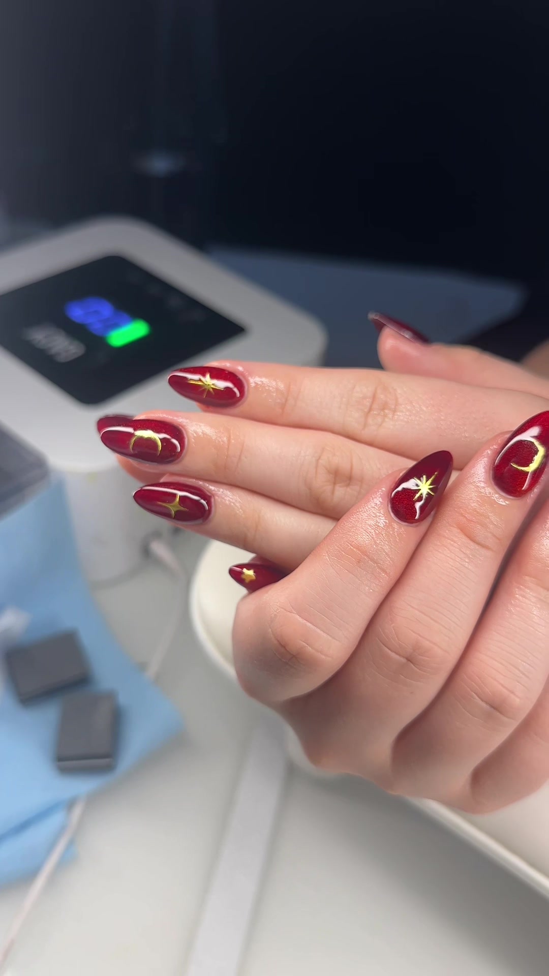 @softbutsharpnails