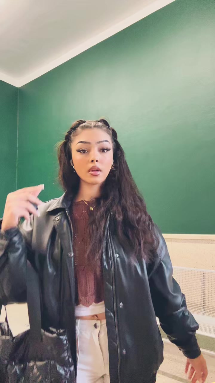 @Olinka_gitana✨