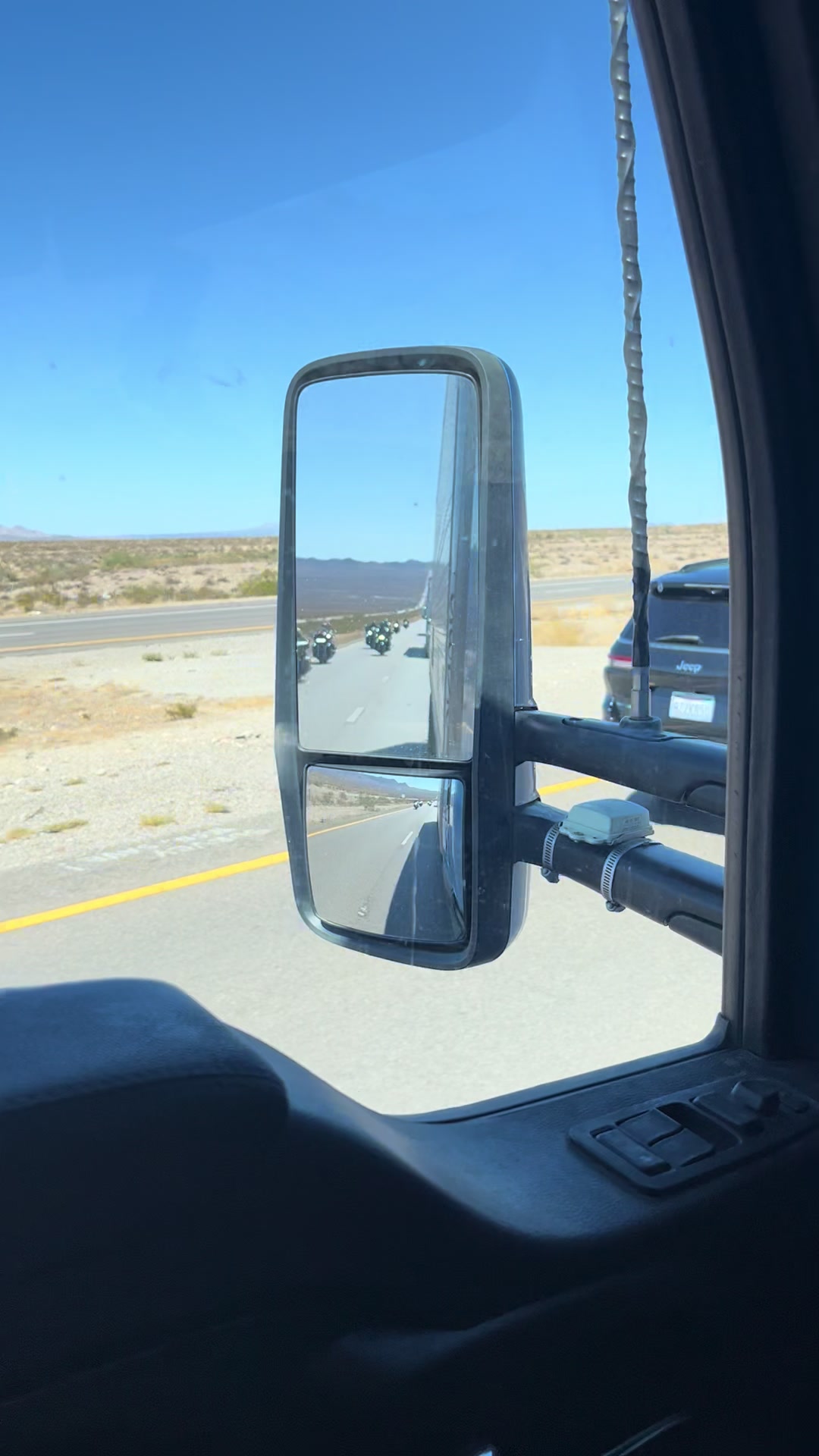 @MrTruckdriver1