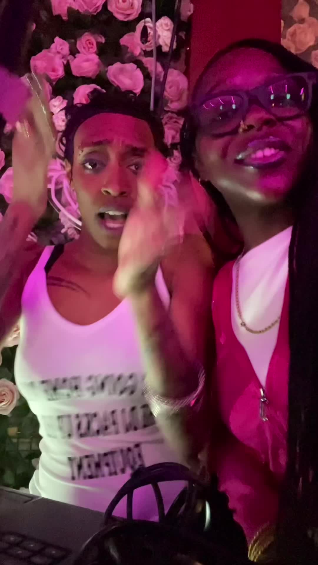 @$u