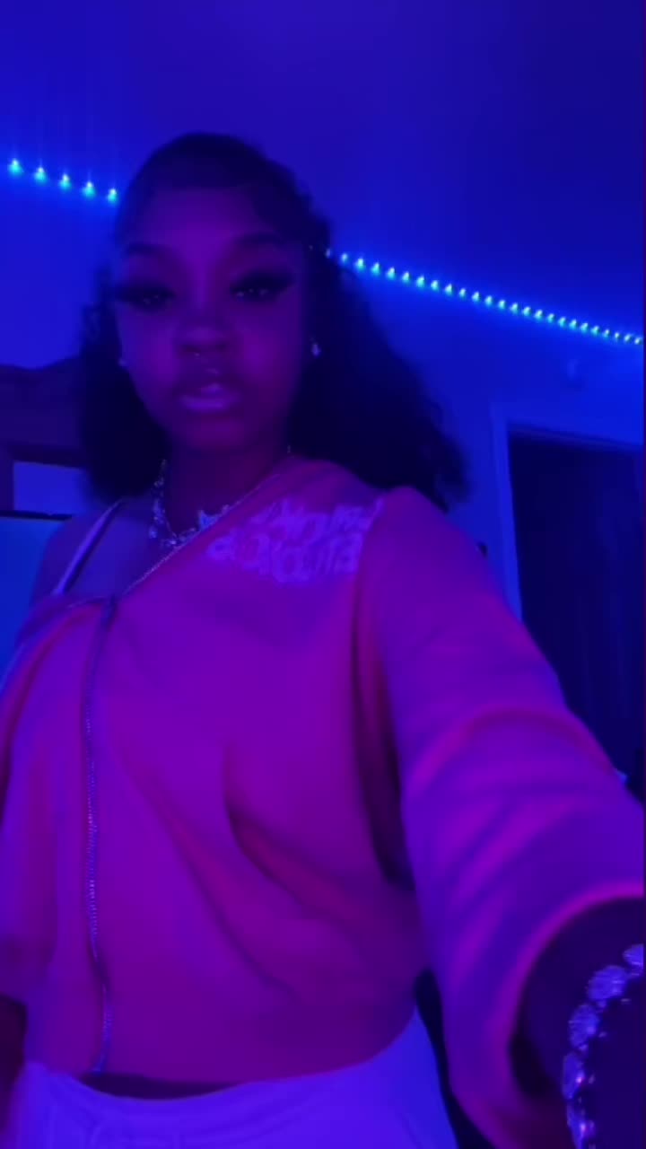 @oliviatianaa