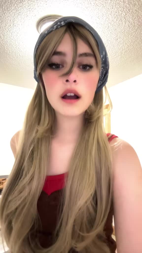 @Skadooshnoodle