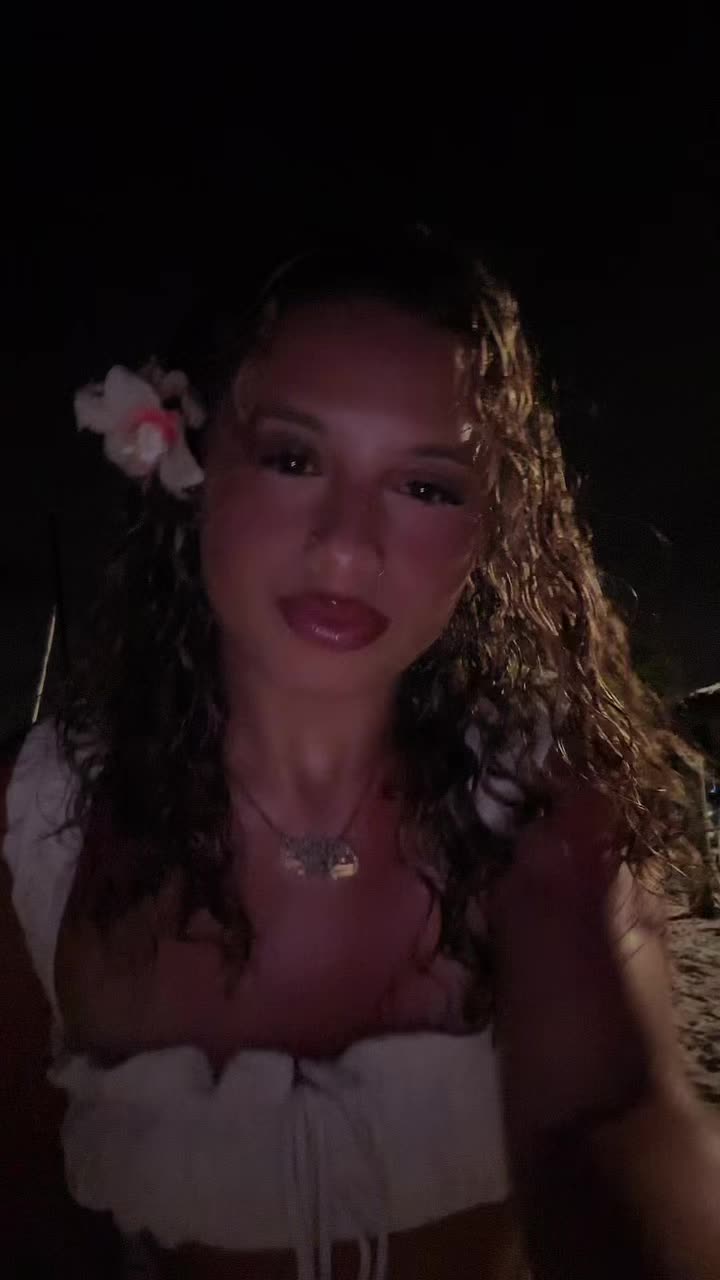 @𝓐𝓷𝓳𝓲𝓮 ❦