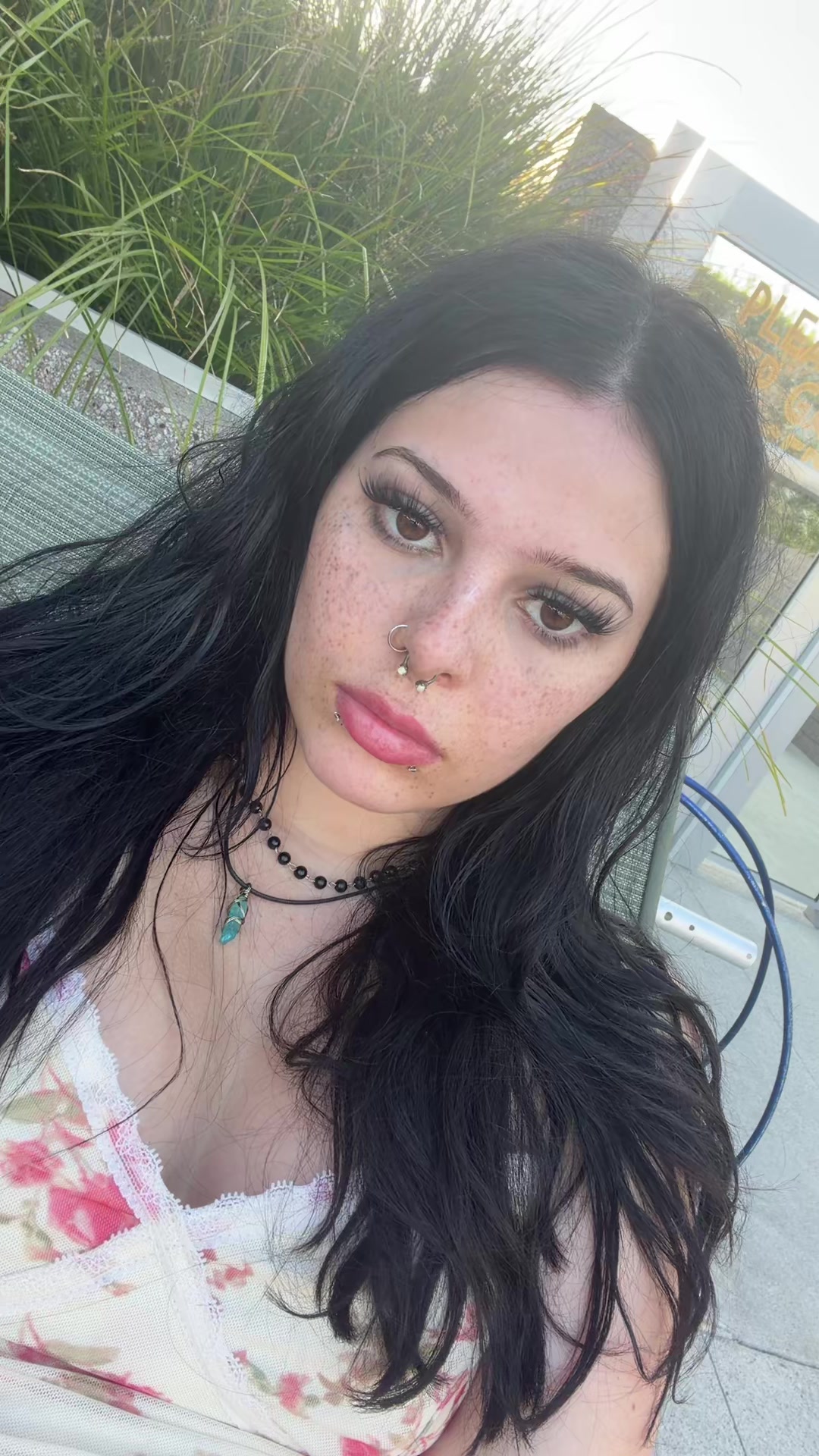 @☺️