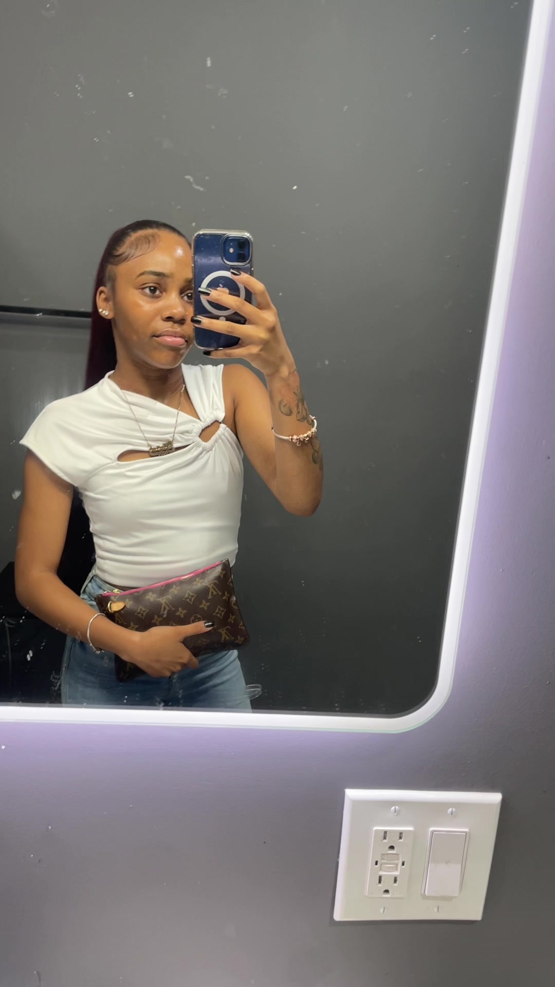 @MsMoneyy