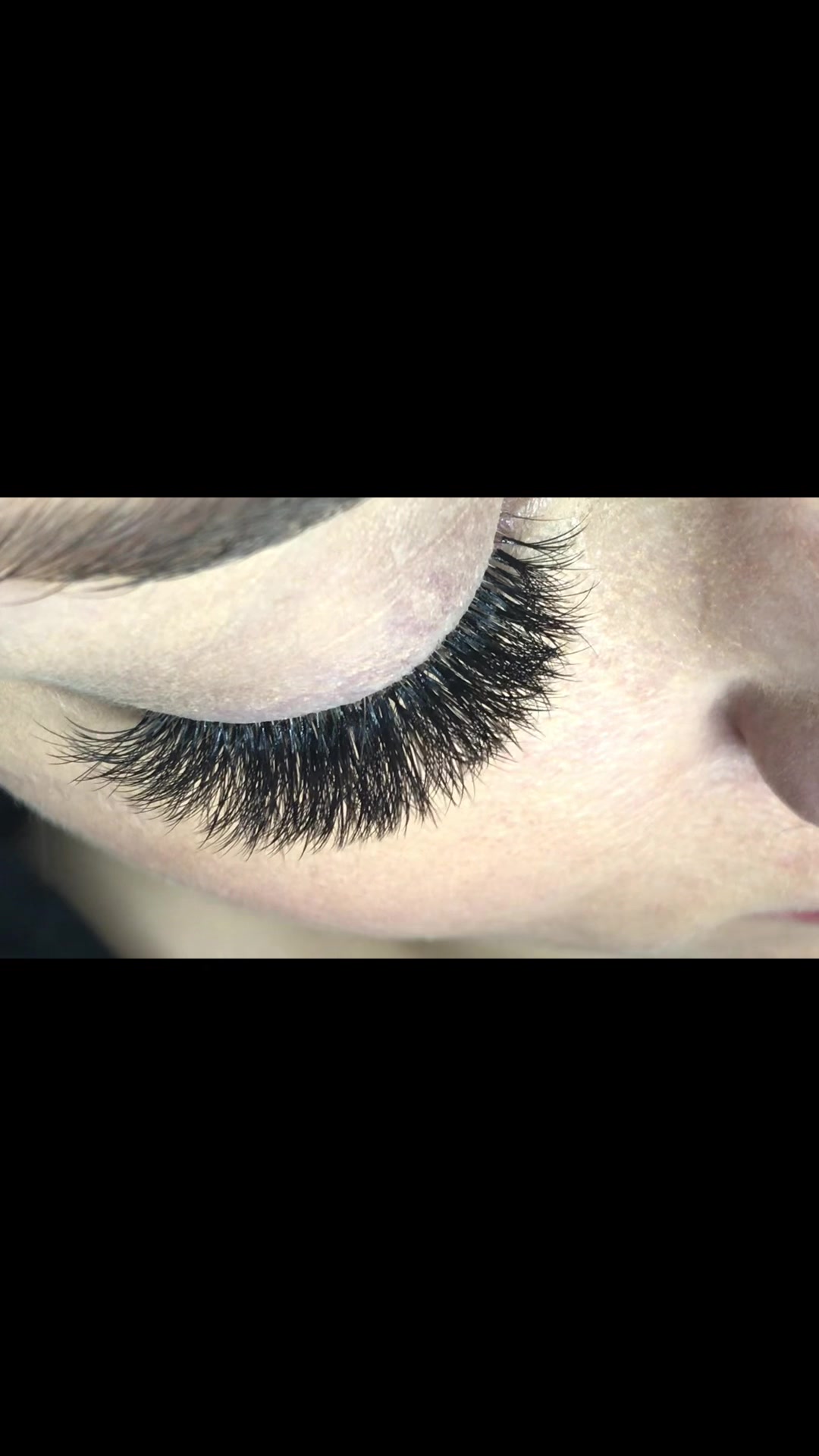 @TLClashes &bull; 208 lash artist💎